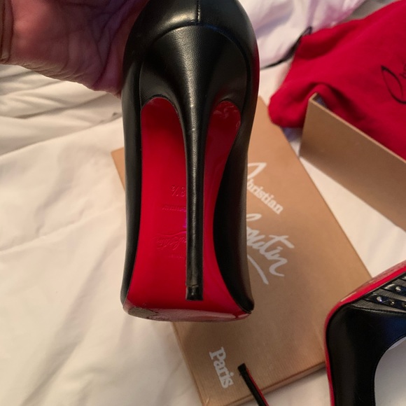 SOLD - Picture 4 of 8